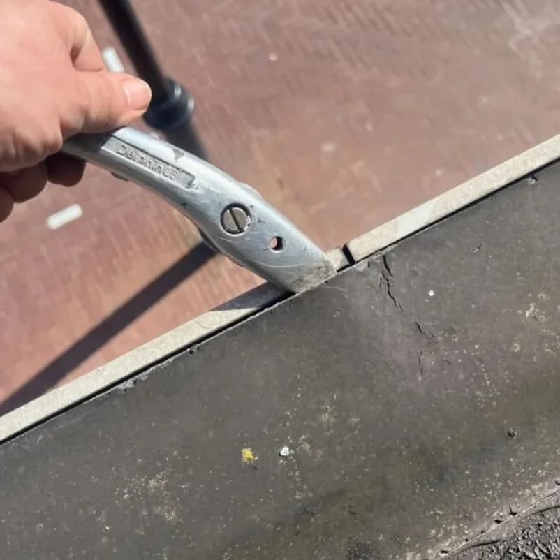 Martins Daktechniek Almere dak inspecties afbeelding tijdens controle.